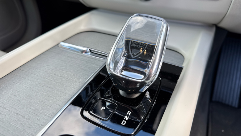 Volvo XC60 2.0 B5P Ultra Dark 5dr AWD Geartronic Petrol Estate